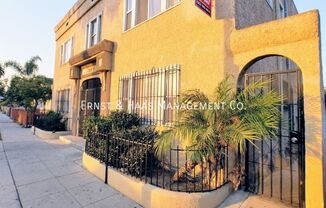 847 Cerritos Ave.