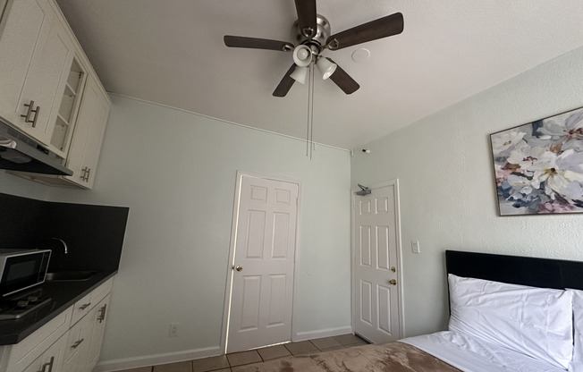 Studio, 1 bath, 132 sqft, $994.58, Unit 307