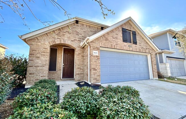 Warm & Inviting 3BR / 2BA Home with Large Backyard