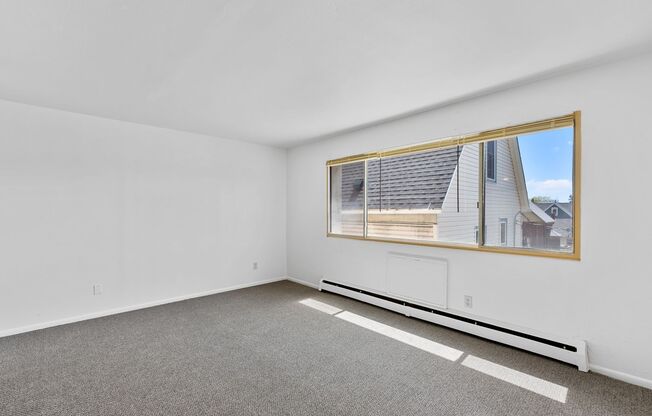 Studio, 1 bath, 425 sqft, $790, Unit 207