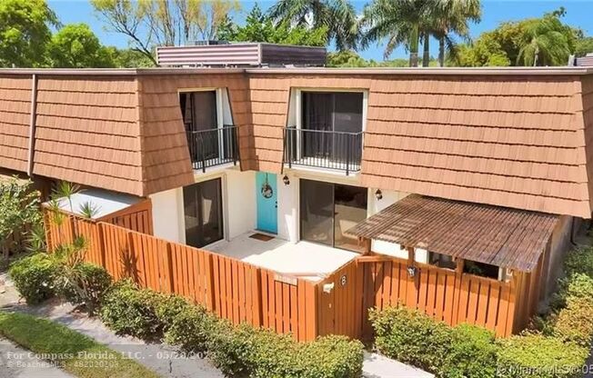 9106 SW 20 ST