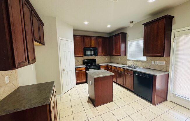 3 beds, 2 baths, $2,195