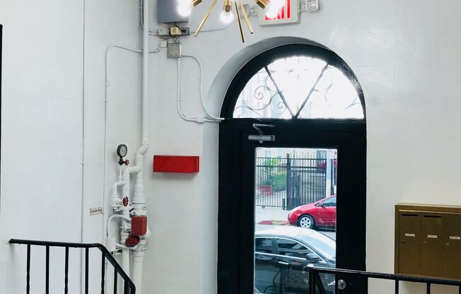 1616 N. Normandie Ave