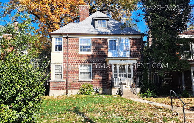 1009 EVERETT AVE