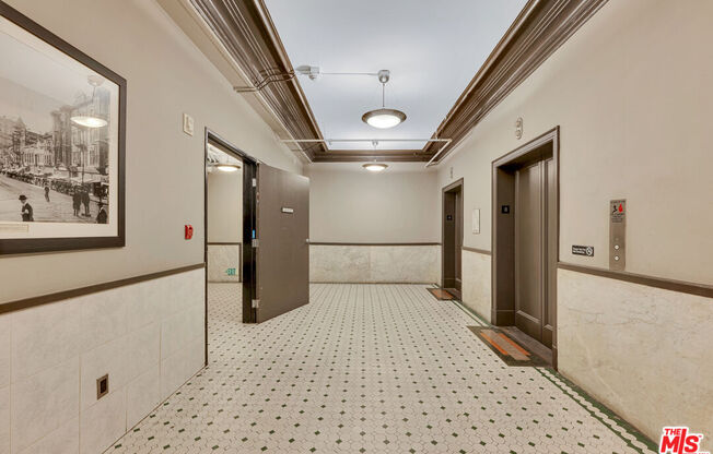 Studio, 1 bath, 650 sqft, $2,000, Unit 811