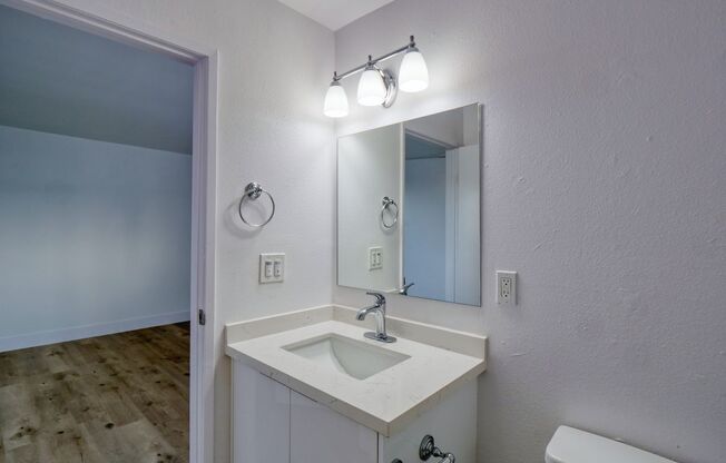 3232 W. Avenue 32