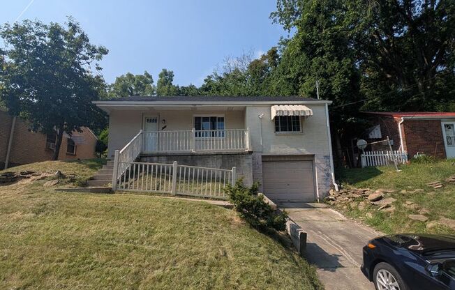 Newly Renovated 3Bd/2Bath Home with Bonus Room -- Available NOW!