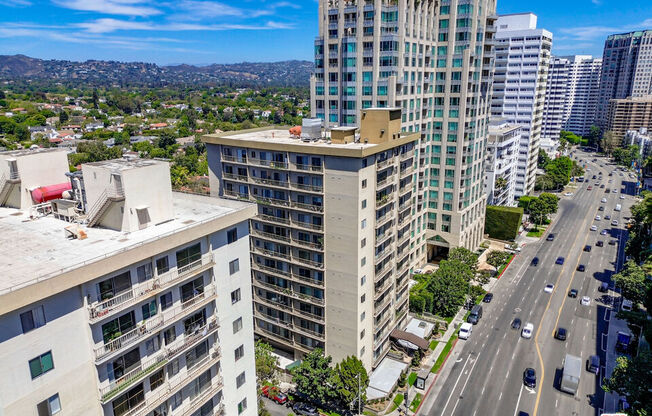 2 beds, 2 baths, 974 sqft, $4,000, Unit 1102