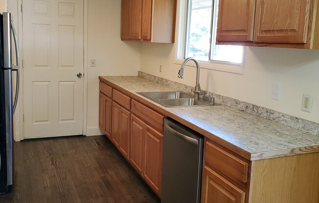 Spacious Home off River Road
