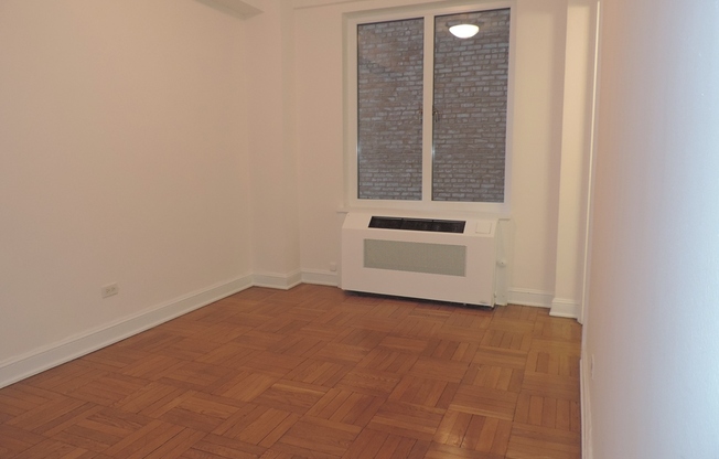 2 beds, 2 baths, 1,242 sqft, $7,200, Unit 7F