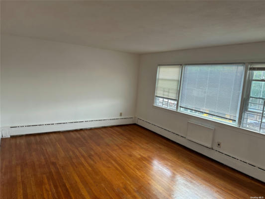 4 beds, 1 bath, $3,500, Unit 2ND