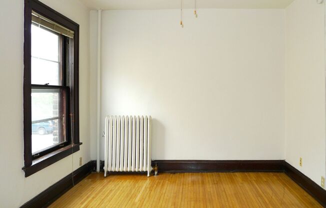 1 bed, 1 bath, 410 sqft, $865, Unit 21 - 10