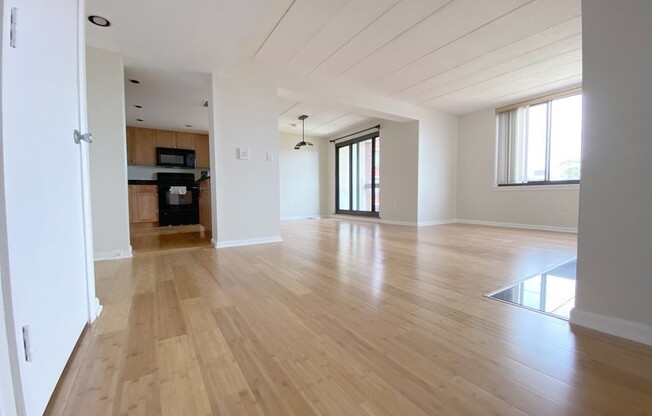 2 beds, 2 baths, 1,020 sqft, $4,100, Unit 503