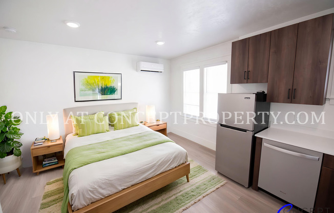 446 East 300 South (Broadway)