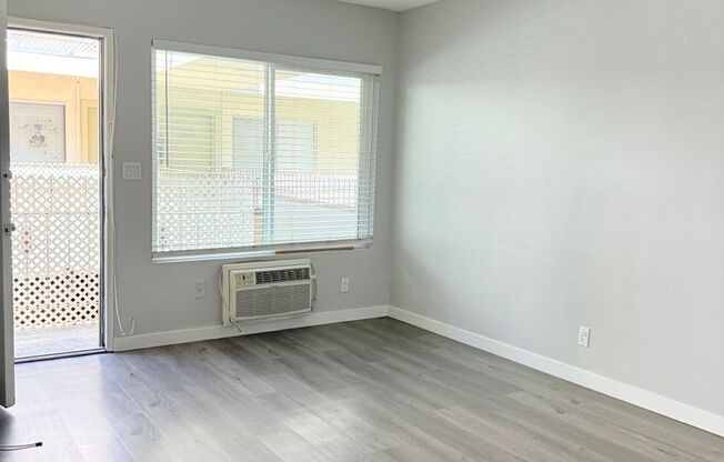 Beautiful 1 bedroom 1 bath!!! Must see! Move In Special $1,597 for the first 4 months!!!! $1,697 thereafter.