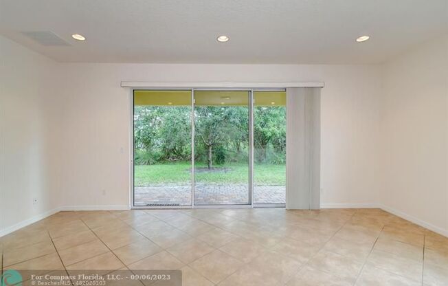 4198 NORTHWEST BURR OAK CT