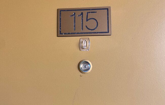 1 bed, 1 bath, 575 sqft, $944, Unit 115