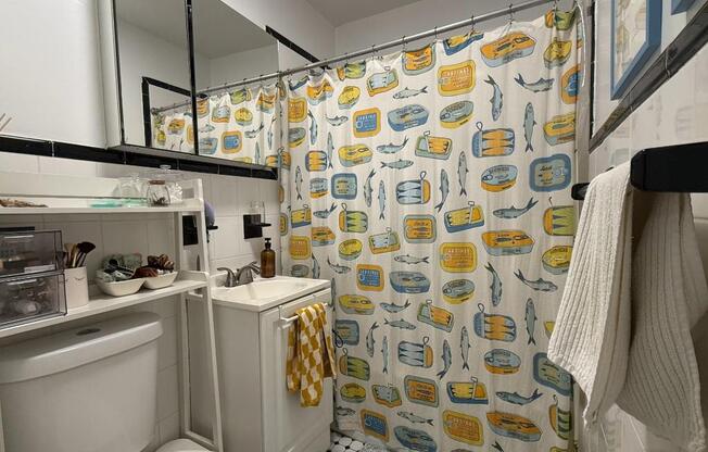 1 bed, 1 bath, $4,500, Unit 5B