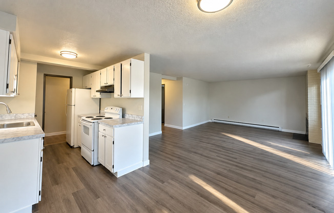 2 beds, 1.5 baths, 1,100 sqft, $1,625, Unit Unit 27