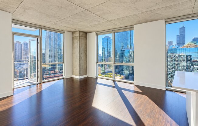 222 W ILLINOIS