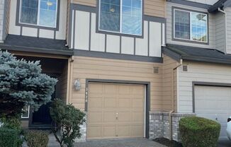 3 Bedroom 2.5 Bath Newberg OR