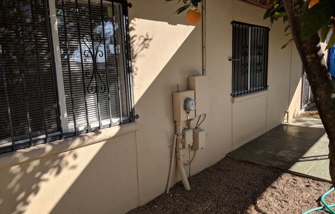 2 beds, 2 baths, $1,400