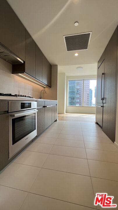 Studio, 1 bath, 480 sqft, $2,500, Unit 807