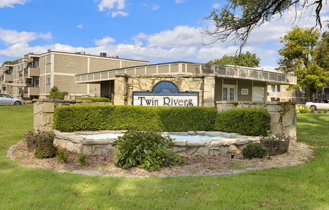 Studio, 1 bath, 450 sqft, $675