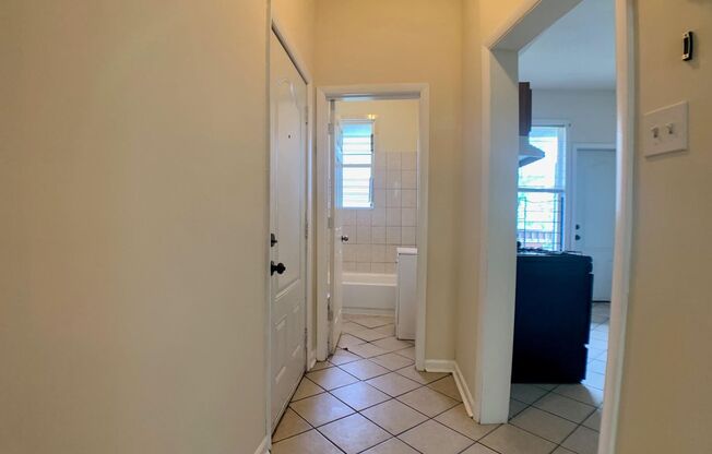 2 beds, 1 bath, $1,250, Unit 3340 - #2