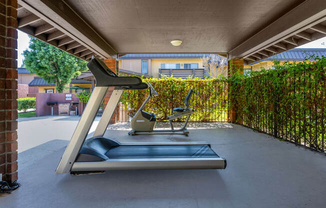 the gym at the preserve apartments