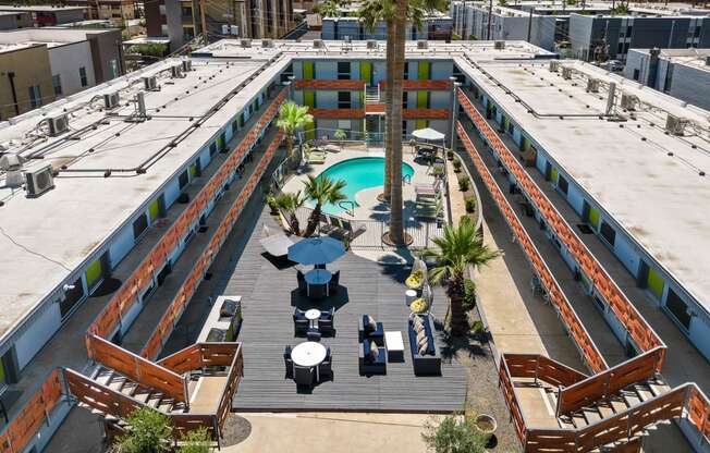 a view of the pool at courtyard by marriott las vegas convention center or nearby