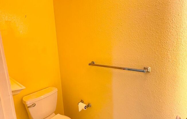 2 beds, 1.5 baths, $3,300, Unit # #C 12 NUUANU STREAMSIDE