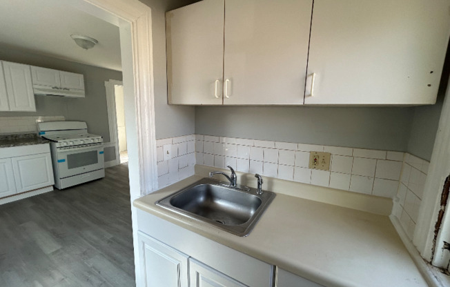 104 ROCKWELL AVE