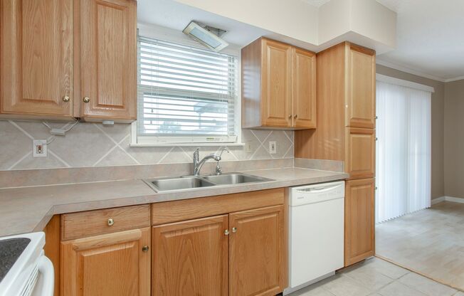 2 beds, 2 baths, $1,795