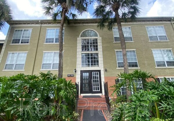 4154 VERSAILLES DR