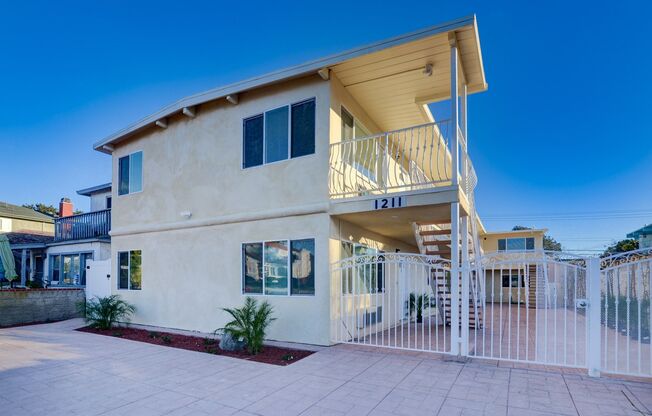 Pacific Beach Remodeled 2 BD Apartment Coming Soon! Includes In Unit A/C, Shared Laundry, & Shared Garage Space!