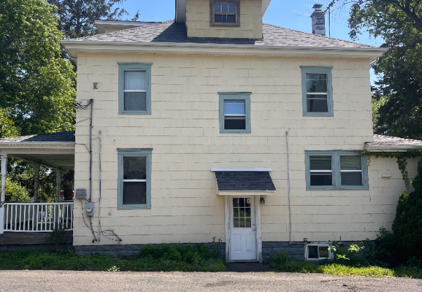 1046 TRENTON RD
