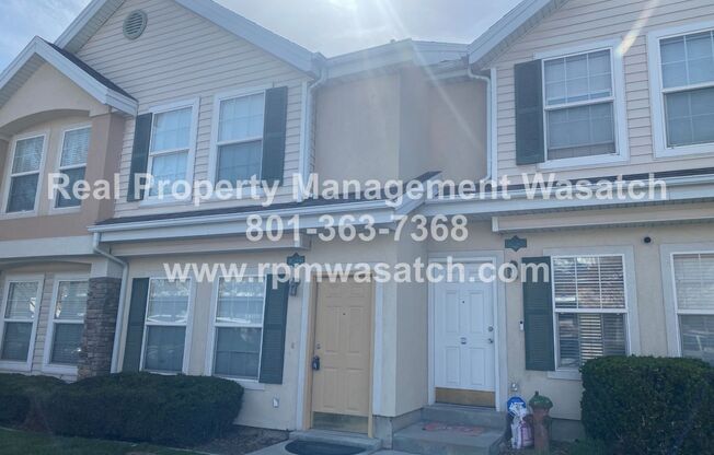Come See This Beautiful 2 Bedroom 2.5 Bathroom in Draper!