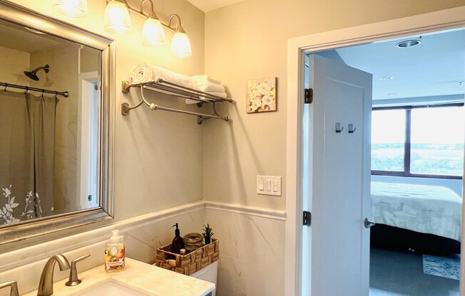1 bed, 1 bath, 857 sqft, $3,400, Unit 5-5S