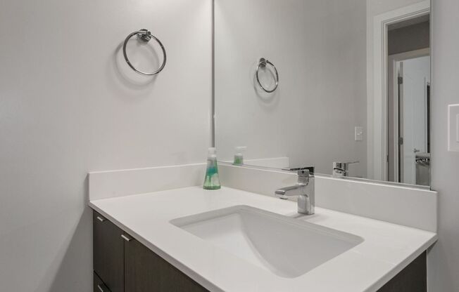 1 bed, 1 bath, $2,399, Unit # 904