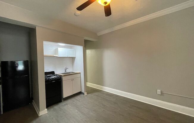 Studio, 1 bath, 230 sqft, $695, Unit 108