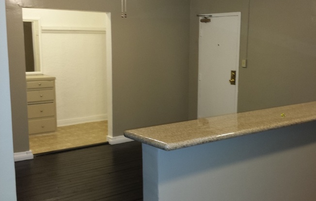 1725 N. Edgemont Street