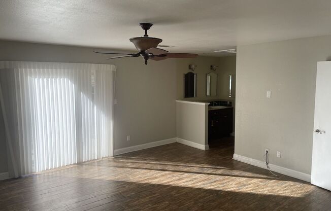 3 beds, 2 baths, $2,500