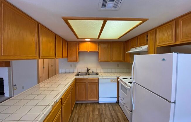 1 bed, 1 bath, $1,050, Unit # 257