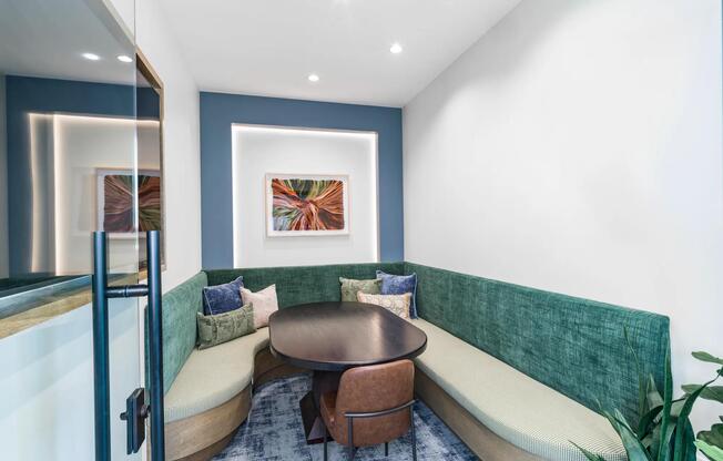 Modera McKinney Ridge offers a variety of unique spaces designed for entertainment, relaxation, and productivity.