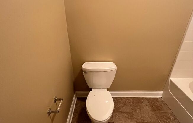 1 bed, 1 bath, 765 sqft, $795, Unit 04