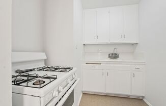 10910 Santa Monica Blvd - Prime Westwood location!