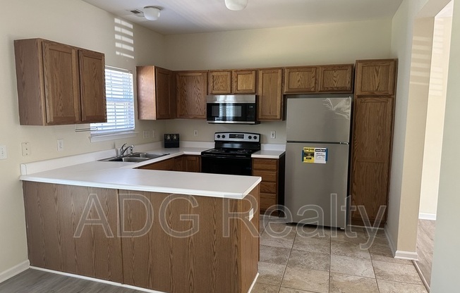 2 beds, 1.5 baths, 1,400 sqft, $1,650