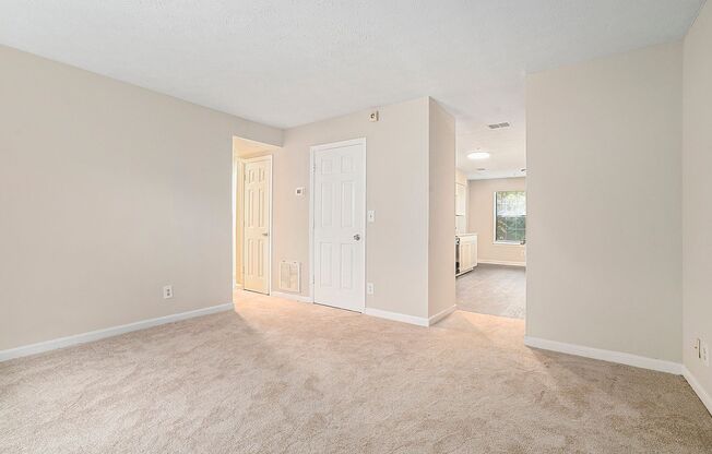 Newly Renovated 2BR/2BA Condo!