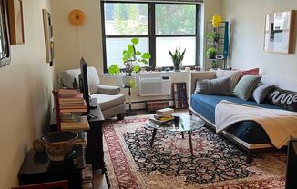1 bed, 1 bath, $1,925, Unit 541-203